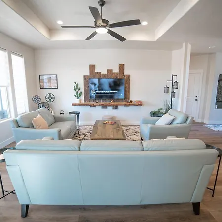 Hollywood Hangout - New West Properties Kanab Exterior foto