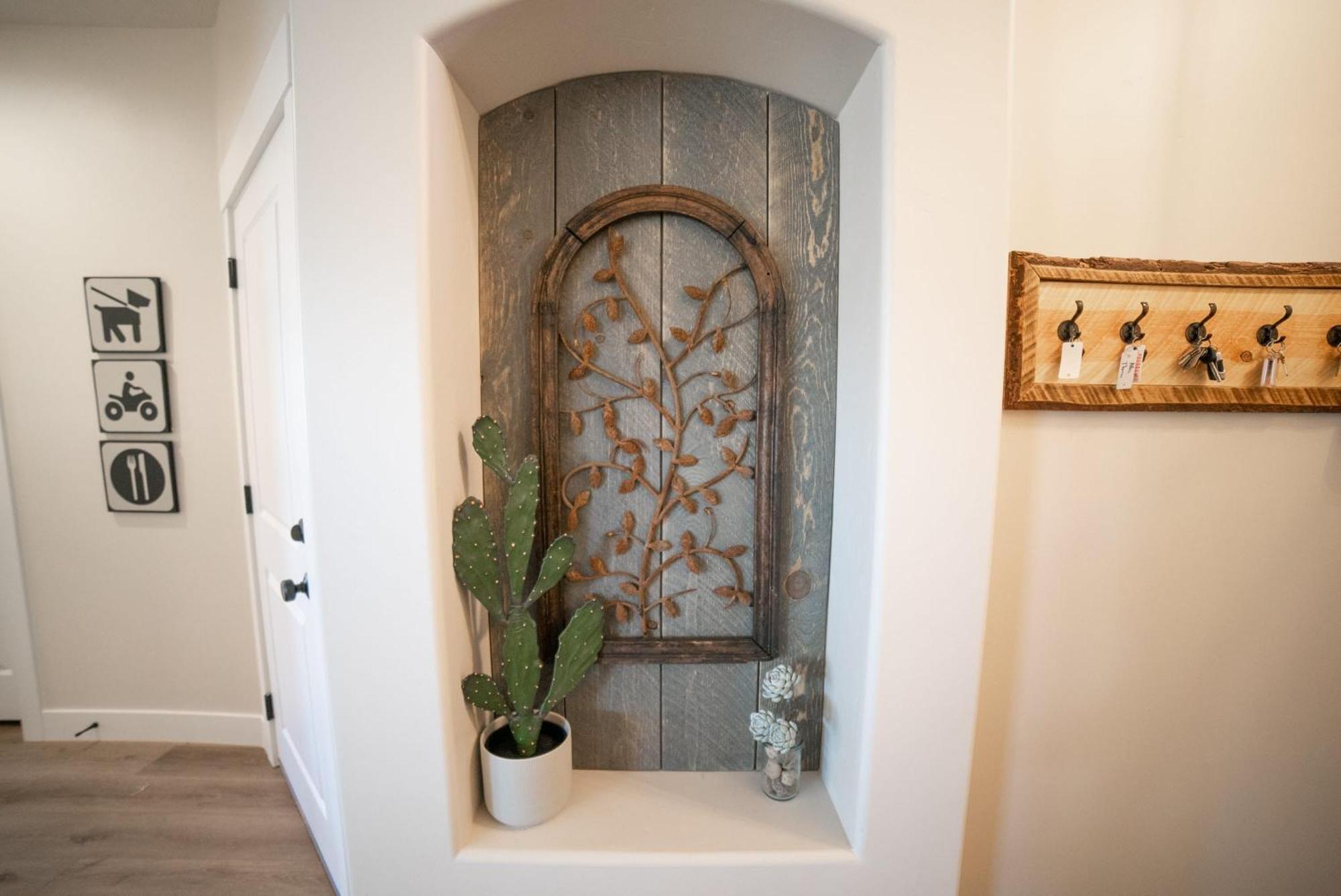 Hollywood Hangout - New West Holiday home